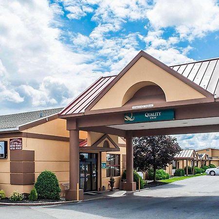 Quality Inn Airport Cheektowaga Extérieur photo