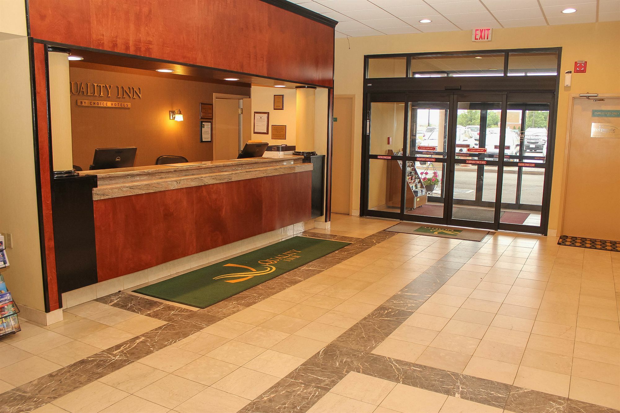 Quality Inn Airport Cheektowaga Extérieur photo