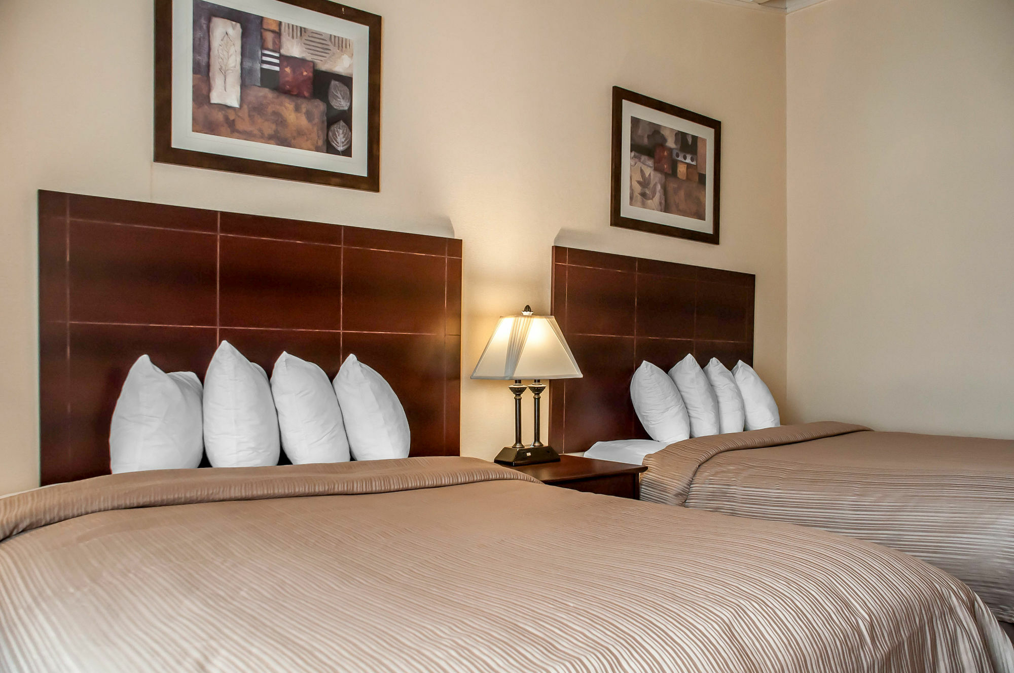 Quality Inn Airport Cheektowaga Extérieur photo